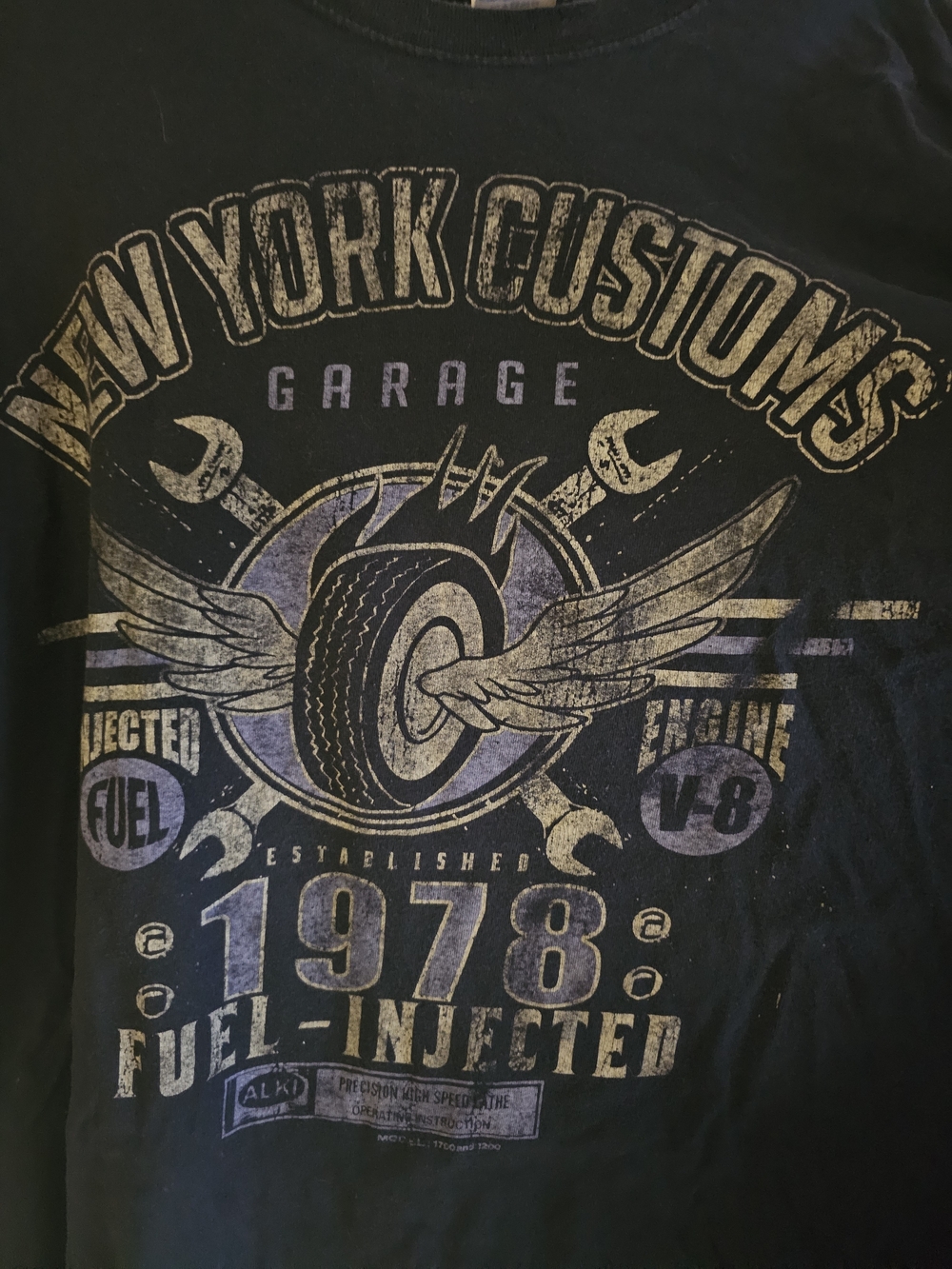 Vintage Gildan Black Men’s Tee with Vintage 'New York Customs' Graphic